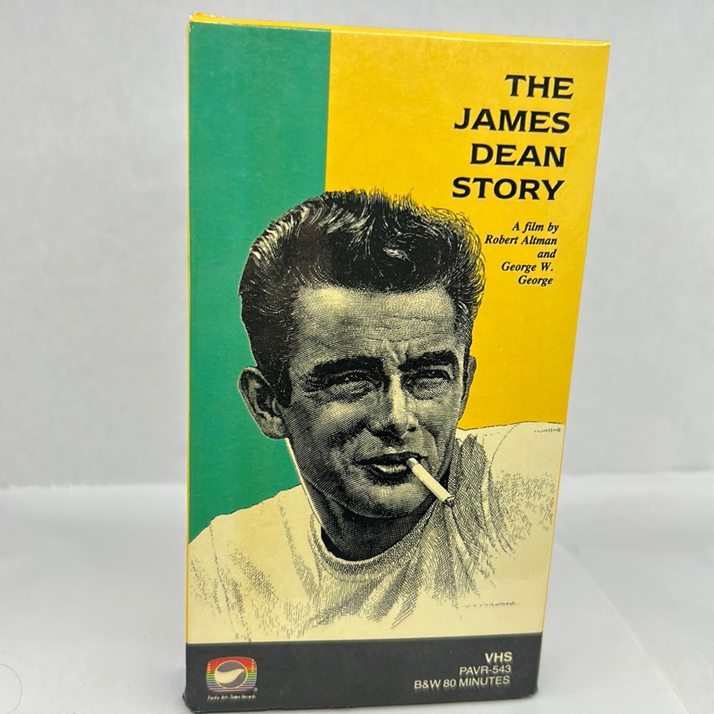The James Dean‎ Story VHS